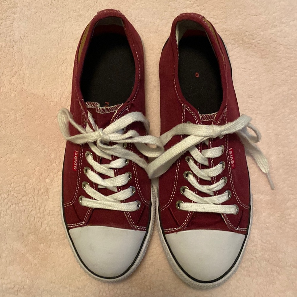 GUC Levi Canvas Shoes